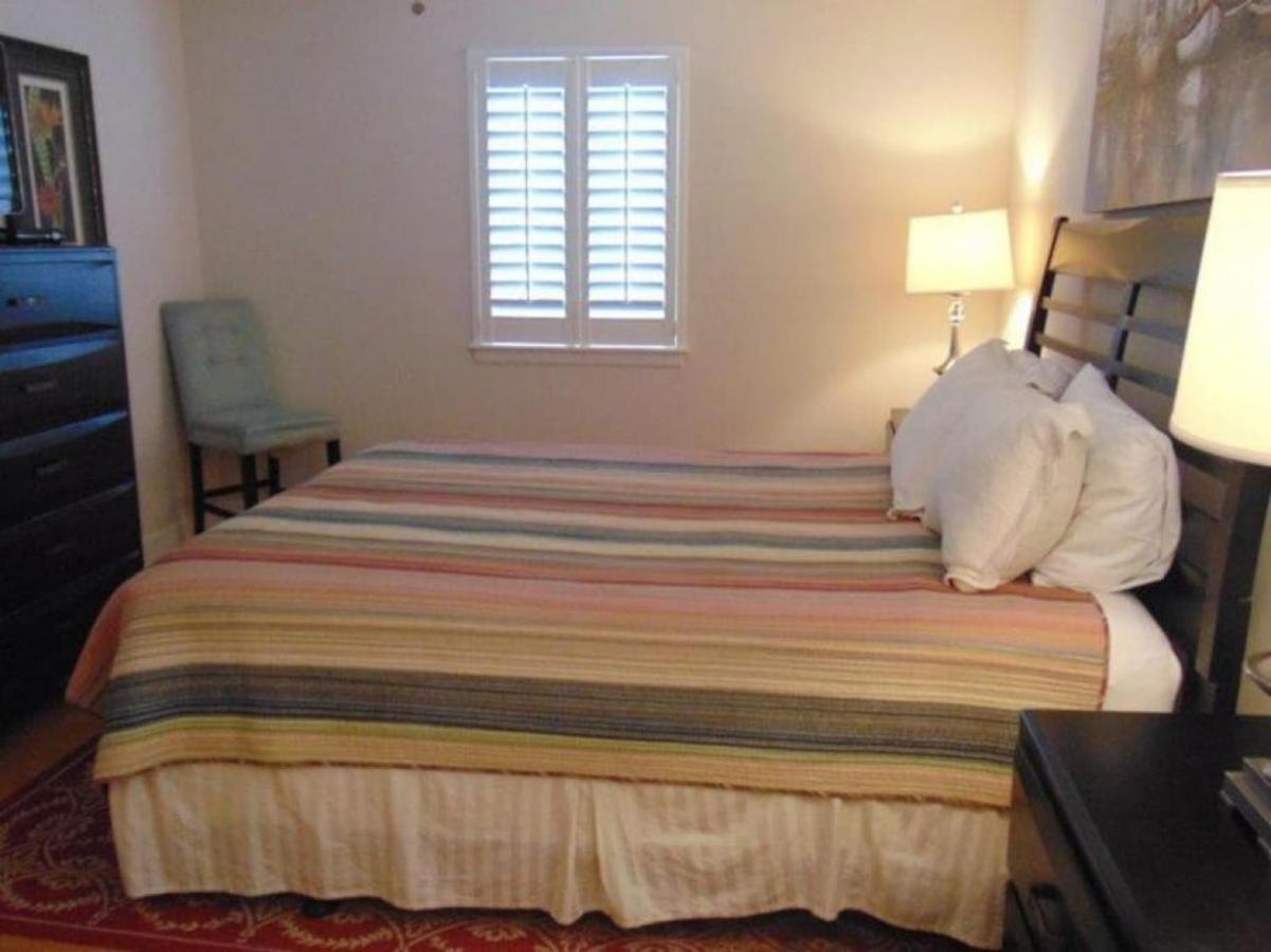 W2 Ocean Walk Resort Upstairs 2 Bed King And Two Twins Next To Back Pool St. Simons Island Exteriör bild